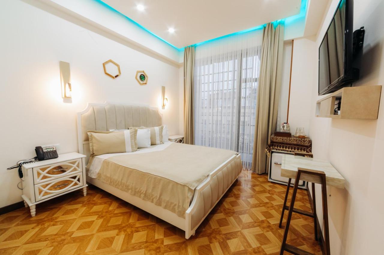 Luxin Hotel Tbiliszi Kültér fotó