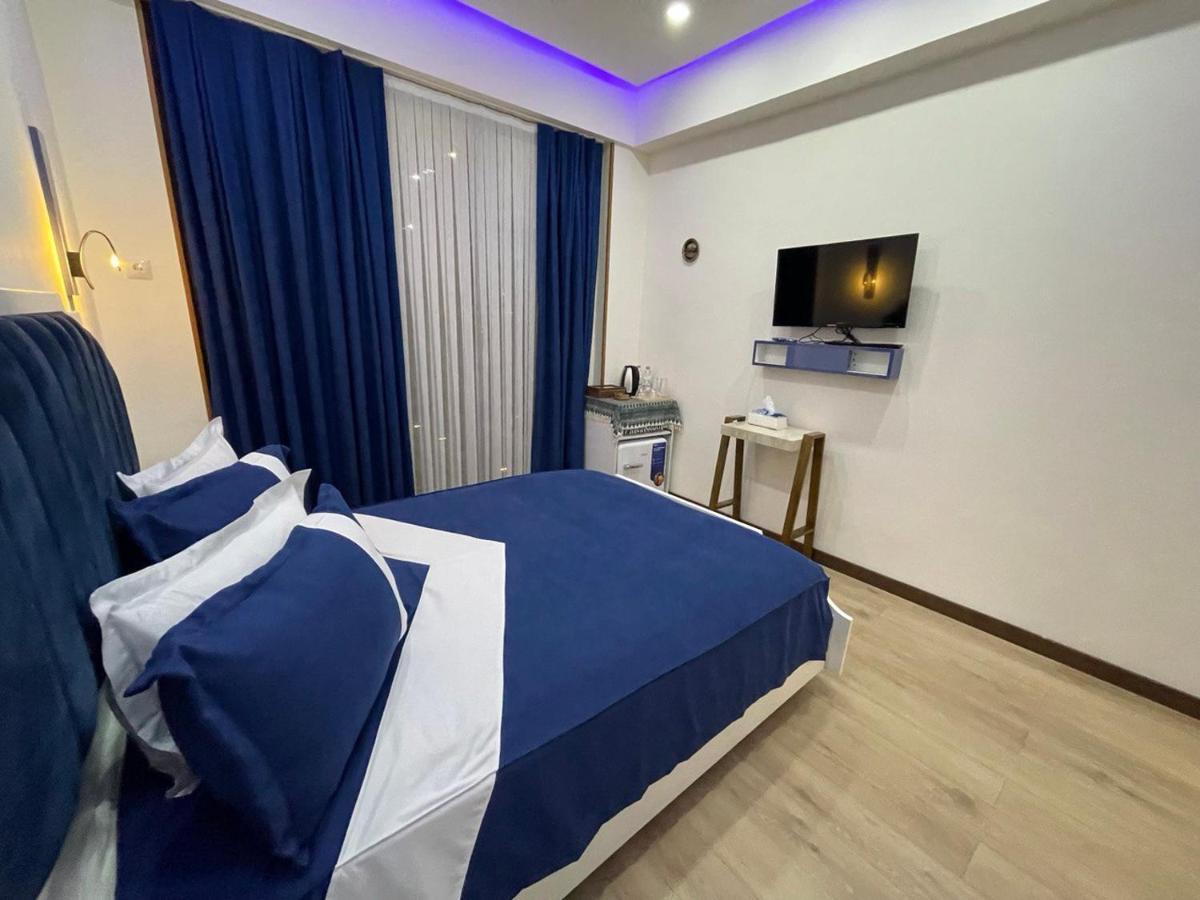Luxin Hotel Tbiliszi Kültér fotó