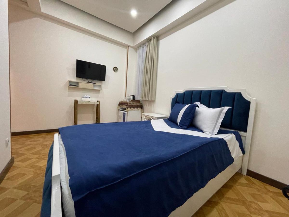 Luxin Hotel Tbiliszi Kültér fotó