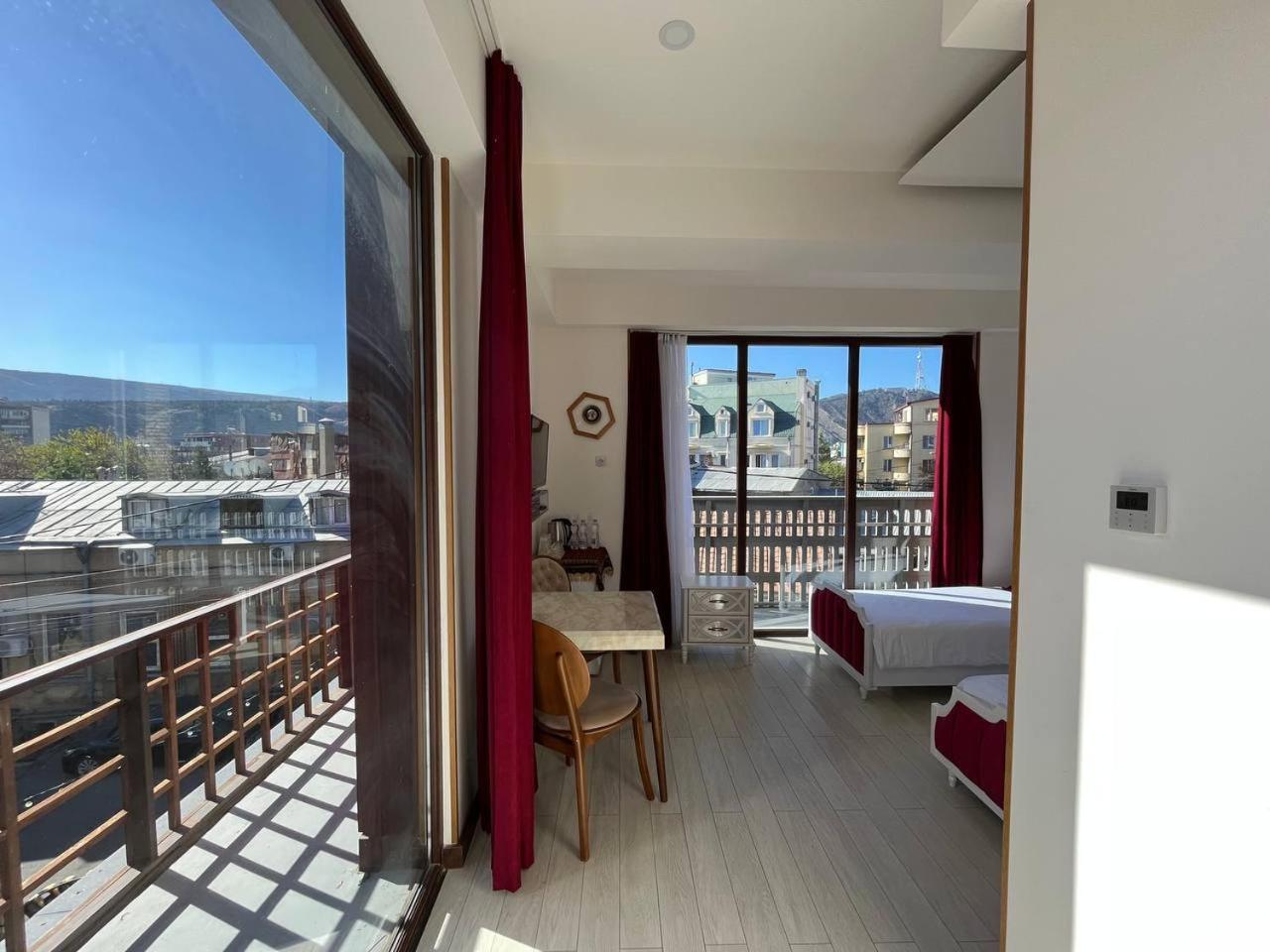 Luxin Hotel Tbiliszi Kültér fotó