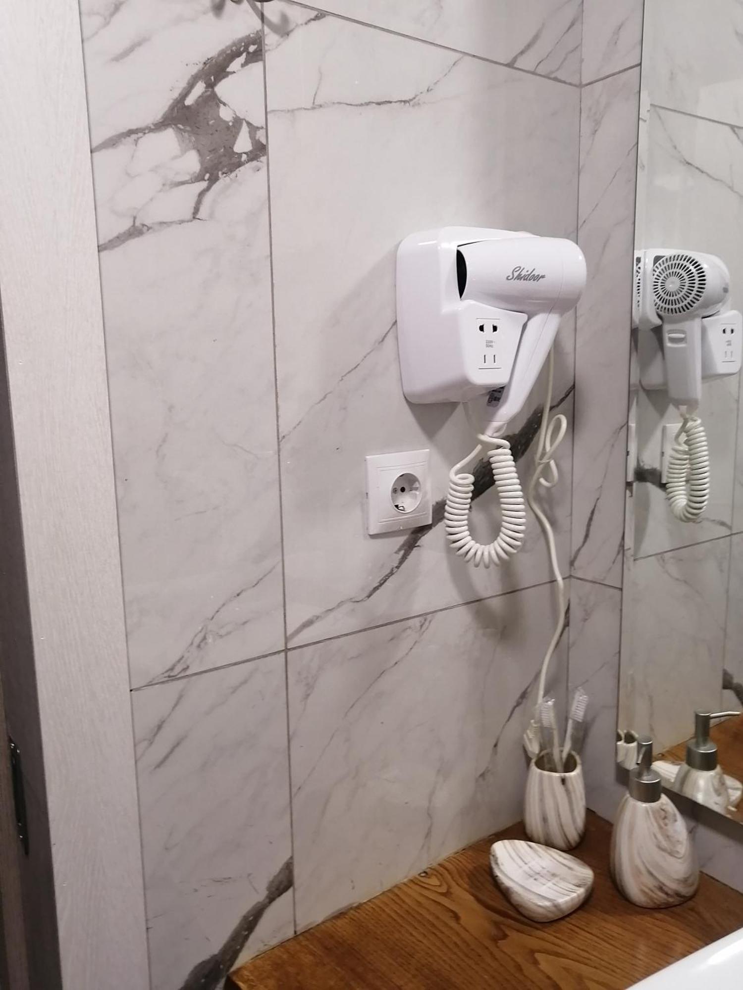 Luxin Hotel Tbiliszi Kültér fotó