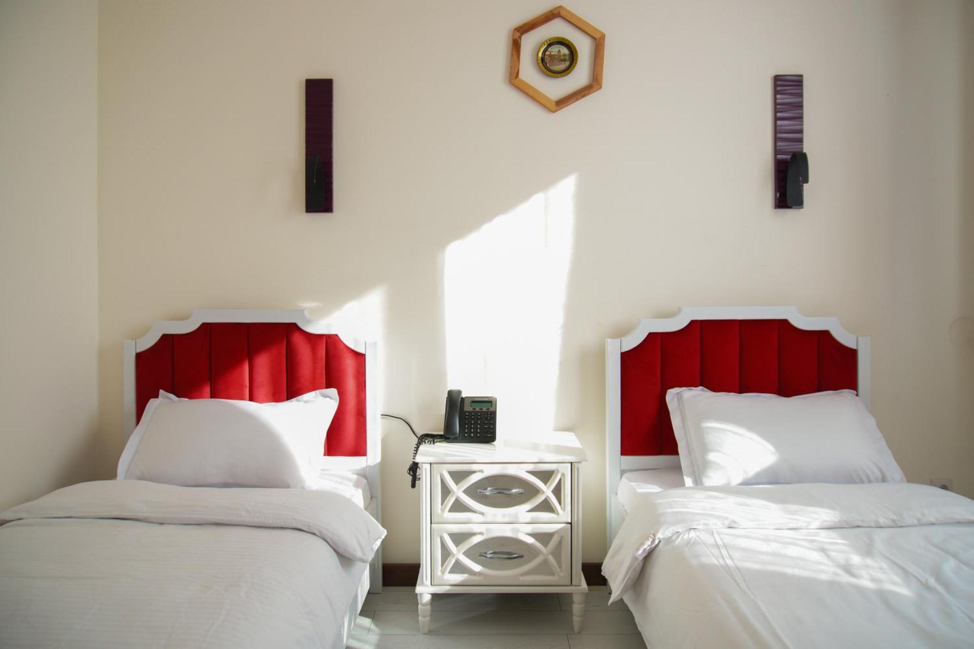 Luxin Hotel Tbiliszi Kültér fotó