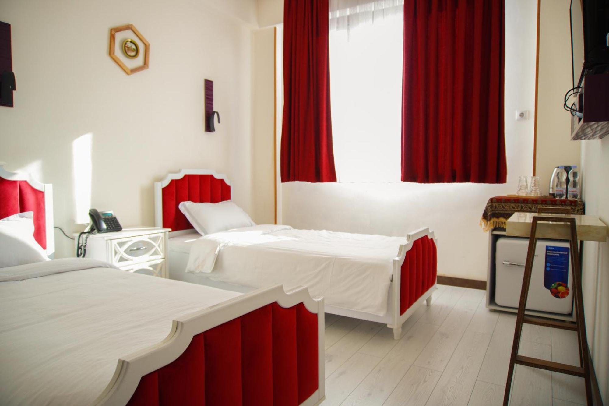Luxin Hotel Tbiliszi Kültér fotó