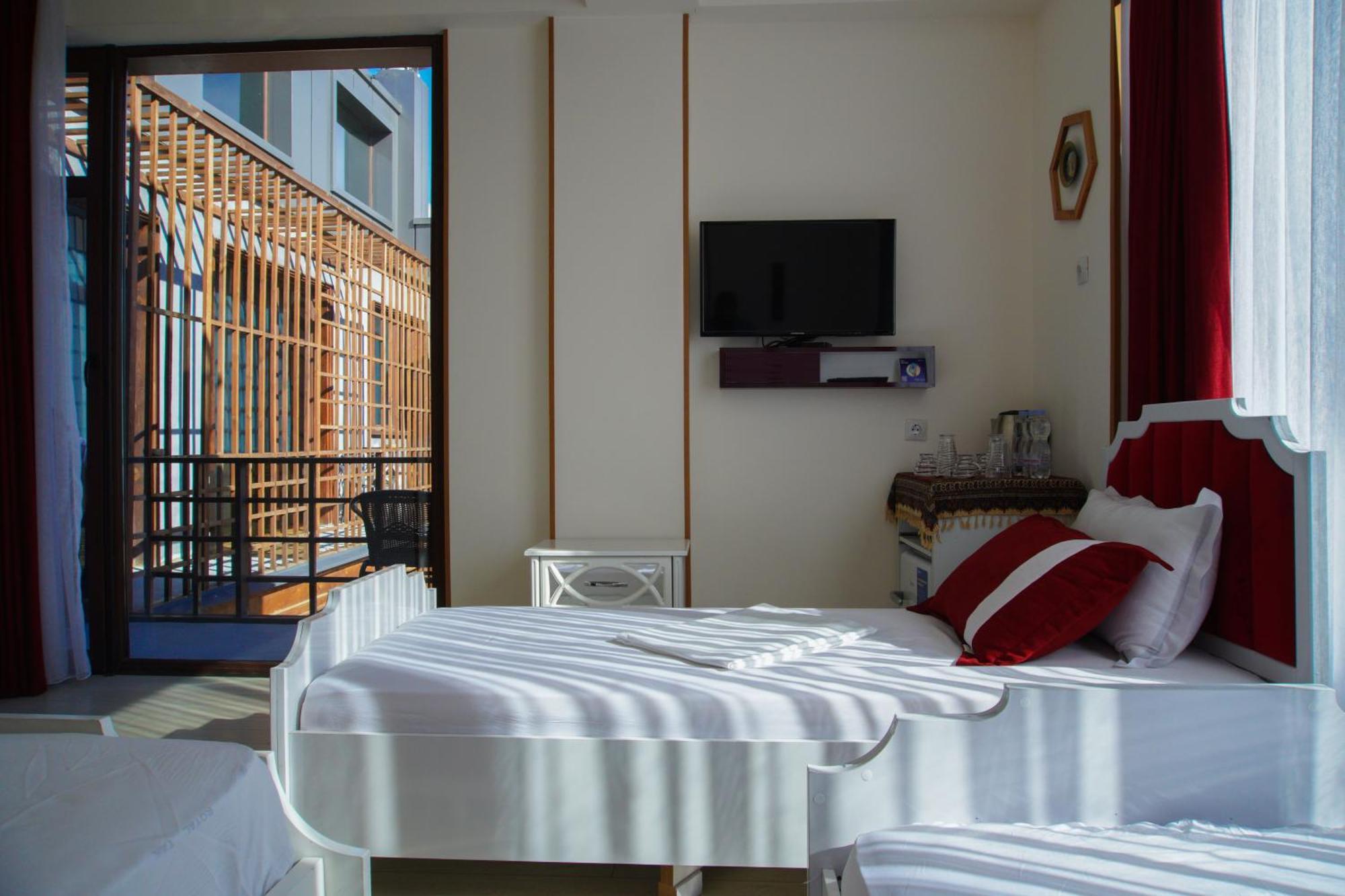 Luxin Hotel Tbiliszi Kültér fotó