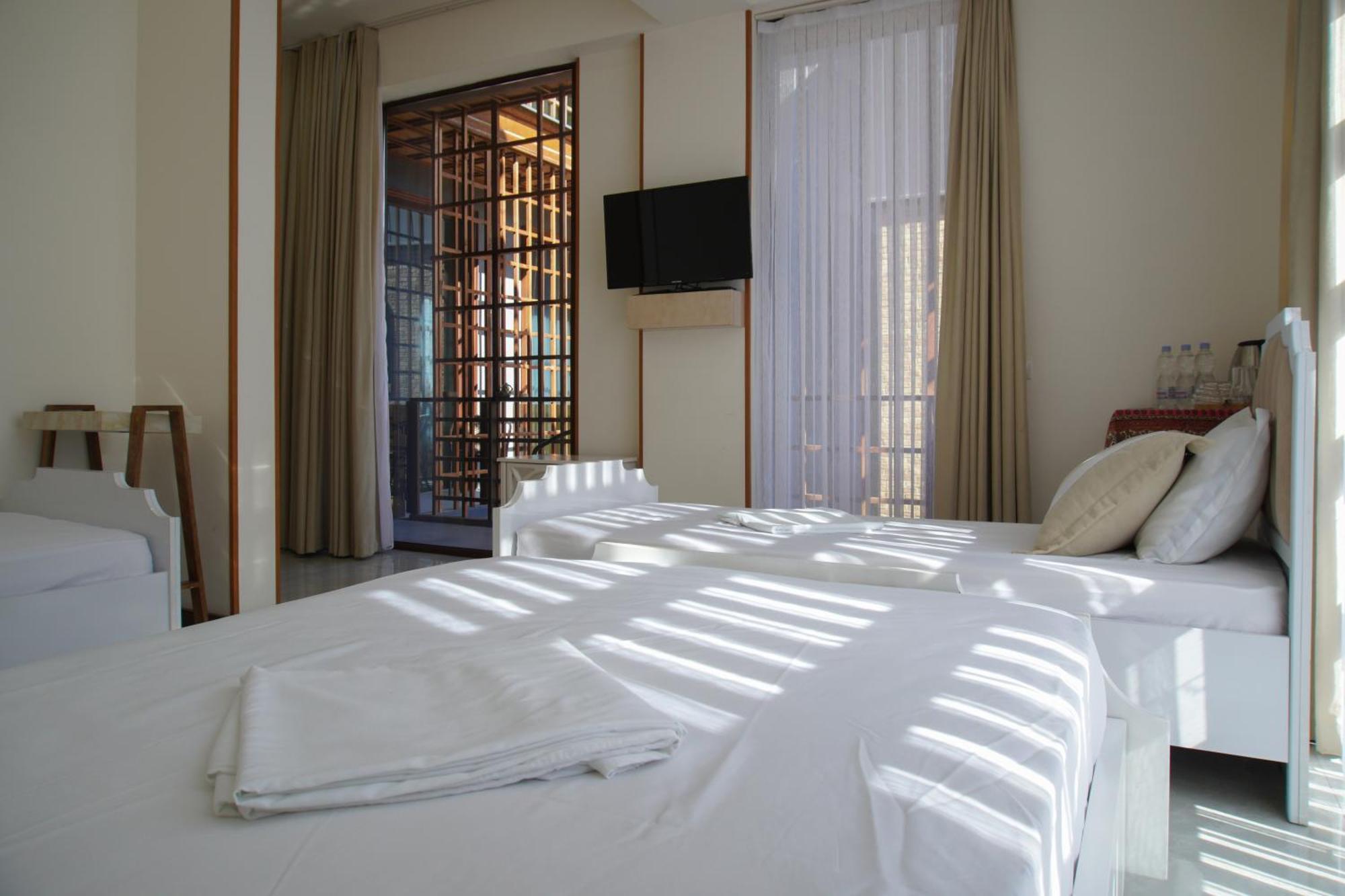 Luxin Hotel Tbiliszi Kültér fotó