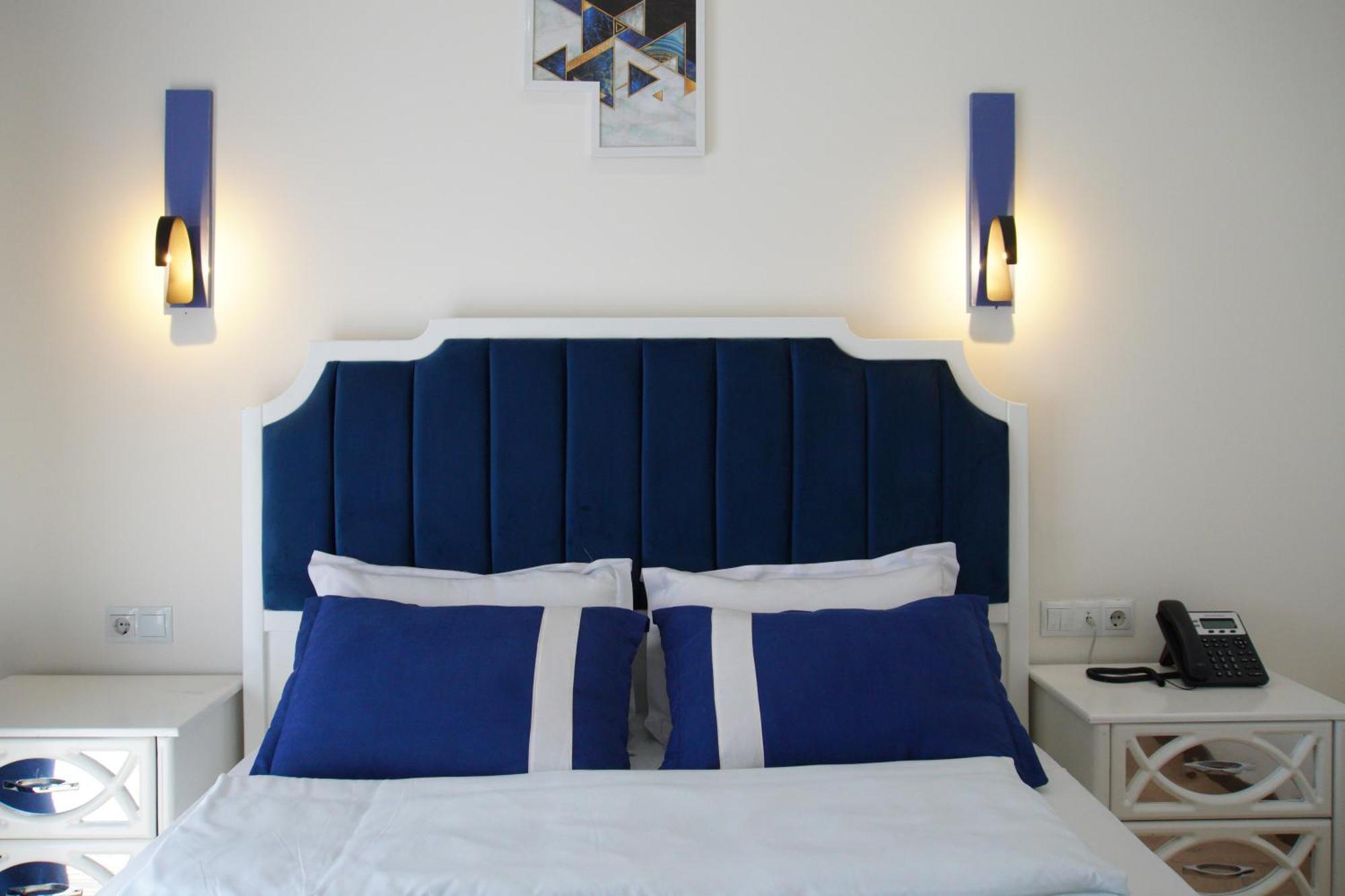 Luxin Hotel Tbiliszi Kültér fotó