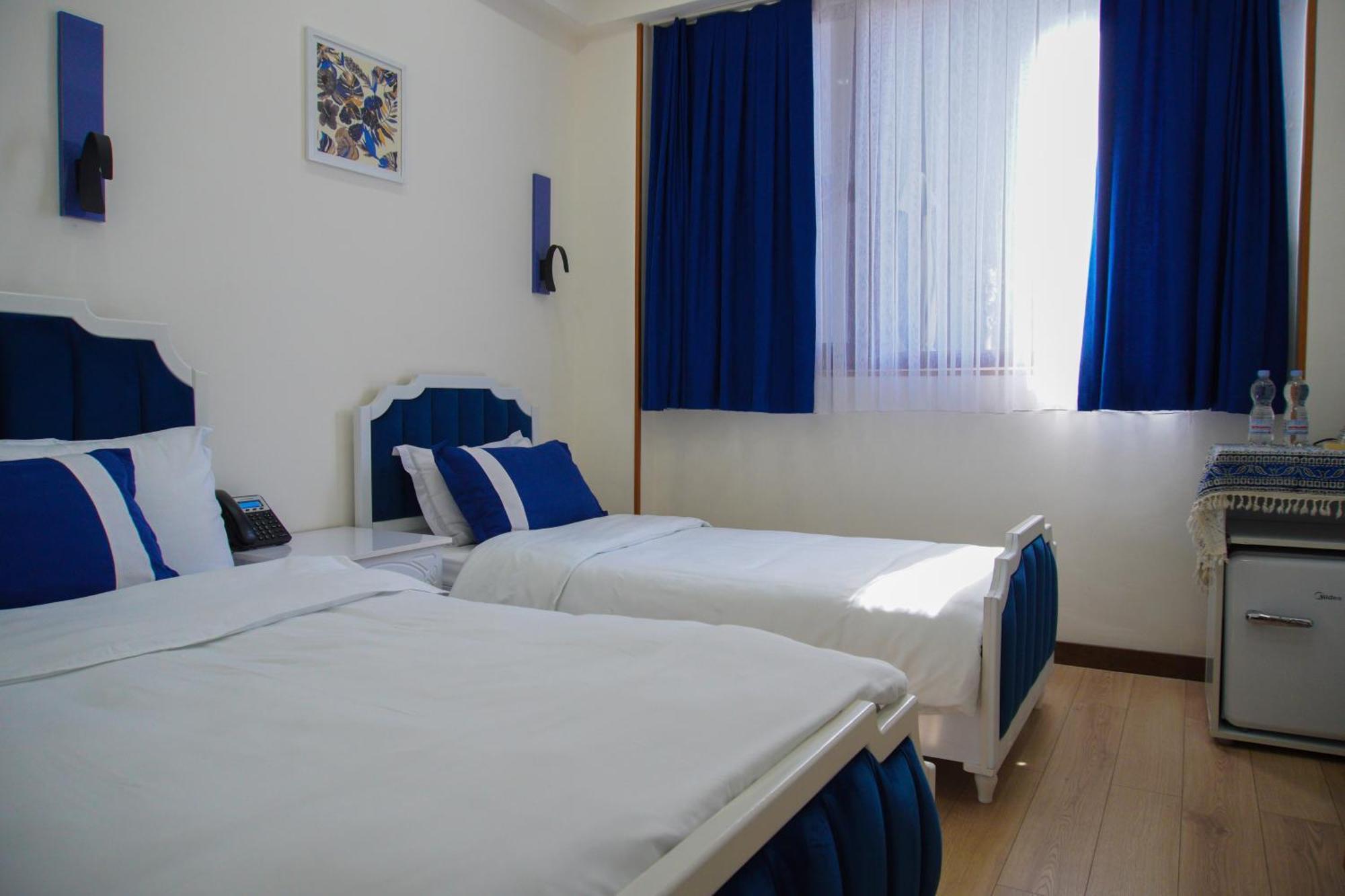 Luxin Hotel Tbiliszi Kültér fotó