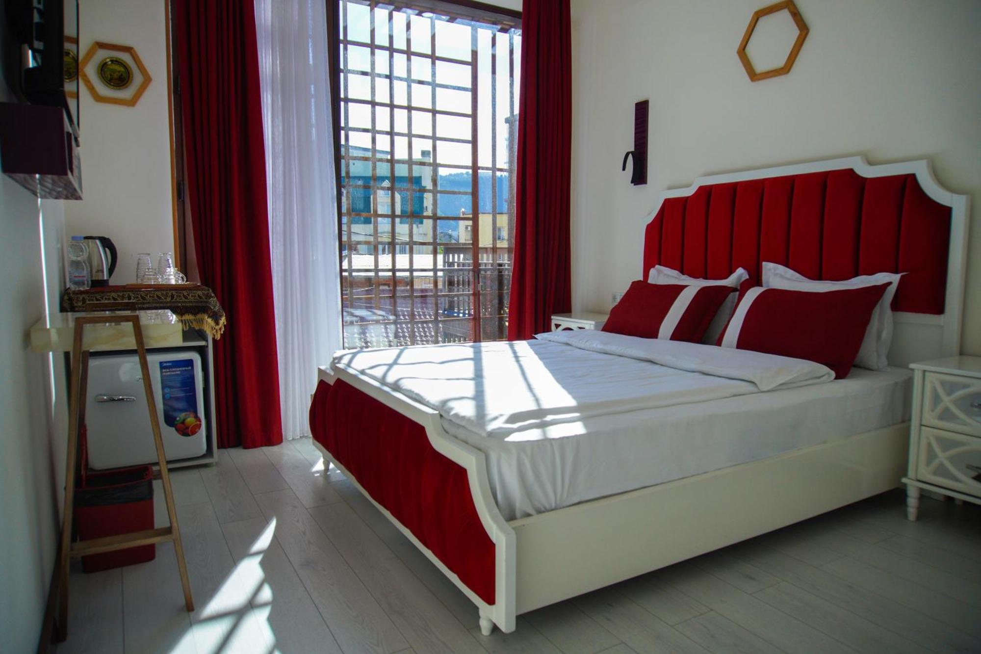Luxin Hotel Tbiliszi Kültér fotó