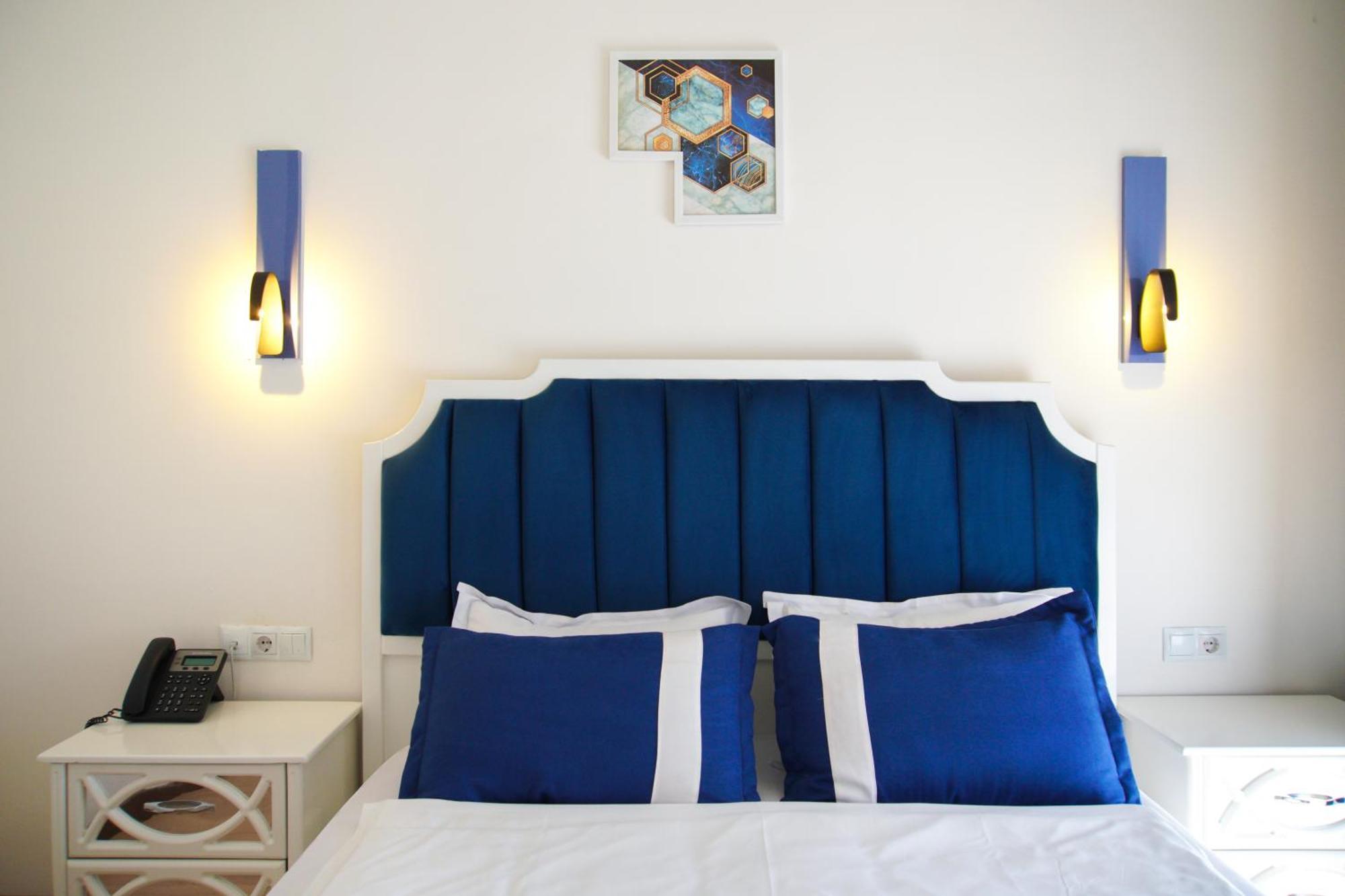 Luxin Hotel Tbiliszi Kültér fotó