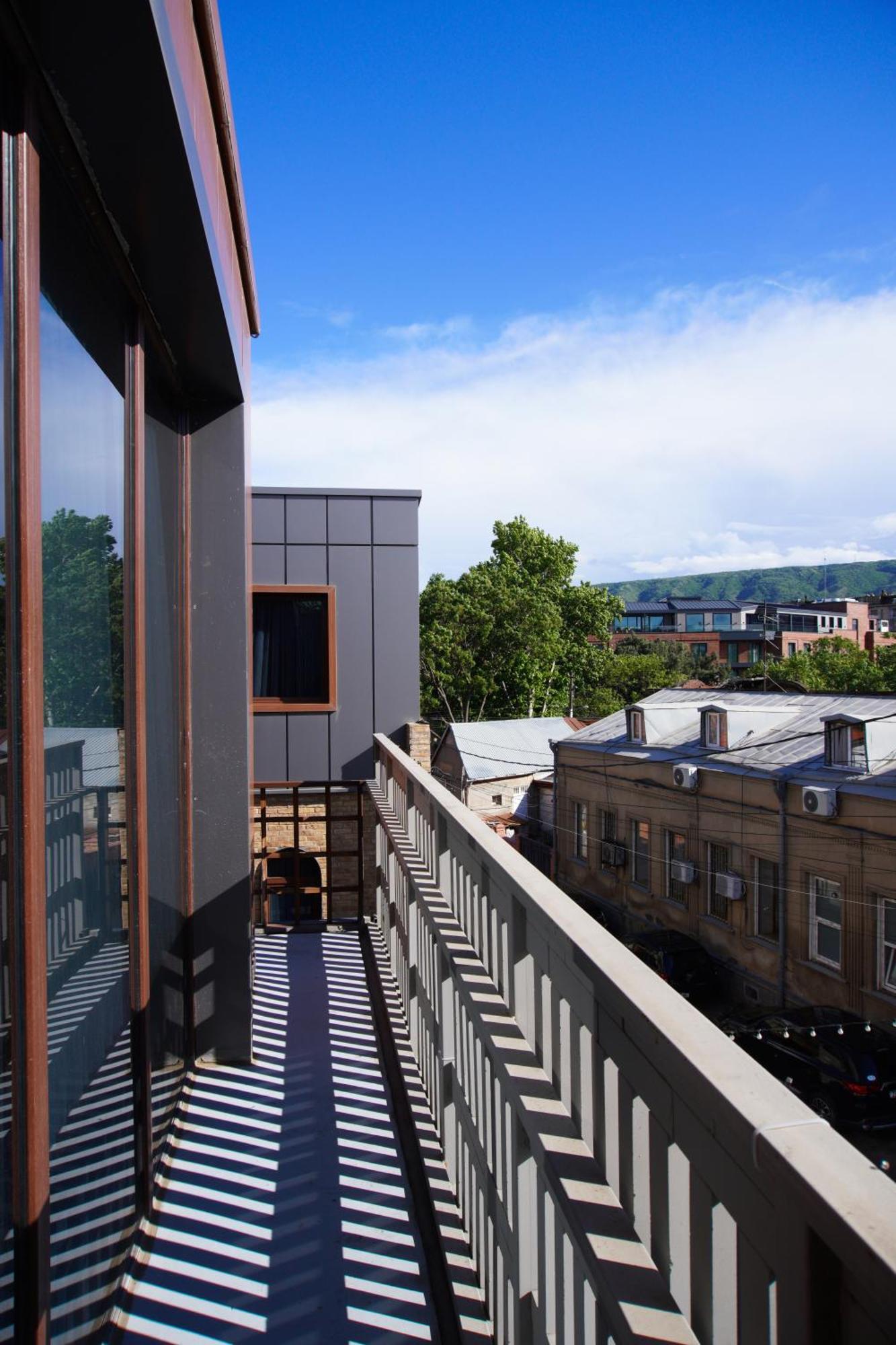 Luxin Hotel Tbiliszi Kültér fotó